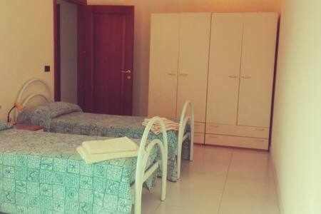 House White Apartments อาร์บาตักซ์ ภายนอก รูปภาพ